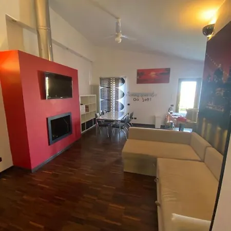 Casa Cirella Near Anagnina Metro Apartman