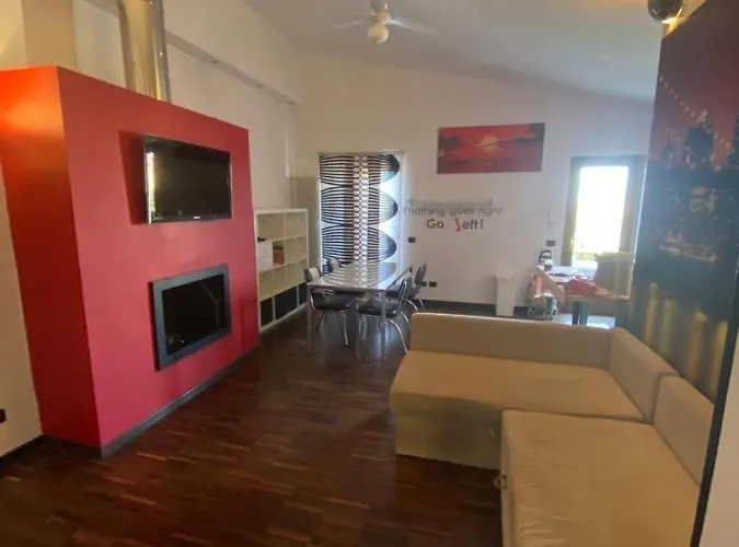 Casa Cirella Near Anagnina Metro Apartamento